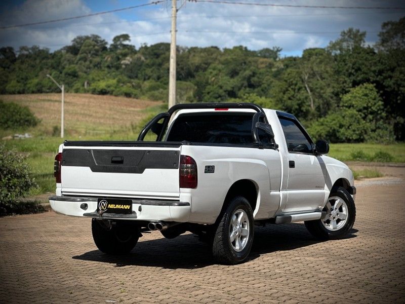 Chevrolet S10 ADVANTAGE 2.4 2009 NEUMANN VEÍCULOS ARROIO DO MEIO / Carros no Vale