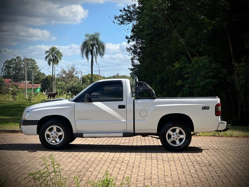 Chevrolet S10 ADVANTAGE 2.4 2009 NEUMANN VEÍCULOS ARROIO DO MEIO / Carros no Vale