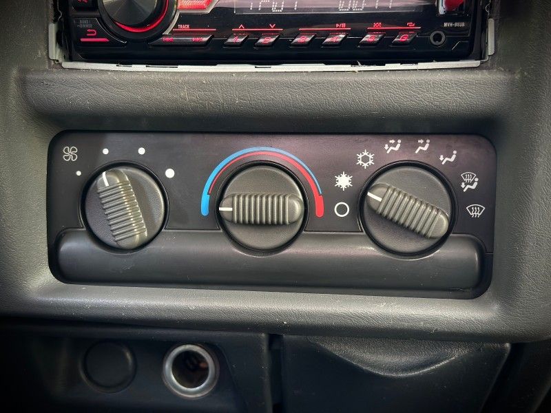 Chevrolet S10 ADVANTAGE 2.4 2009 NEUMANN VEÍCULOS ARROIO DO MEIO / Carros no Vale