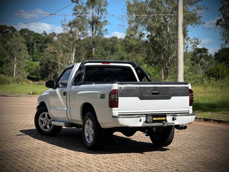 Chevrolet S10 ADVANTAGE 2.4 2009 NEUMANN VEÍCULOS ARROIO DO MEIO / Carros no Vale