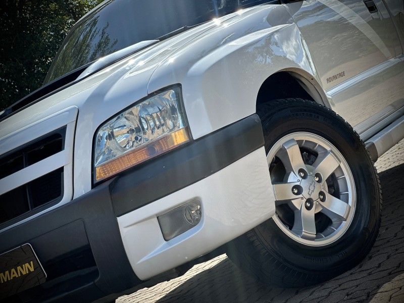 Chevrolet S10 ADVANTAGE 2.4 2009 NEUMANN VEÍCULOS ARROIO DO MEIO / Carros no Vale