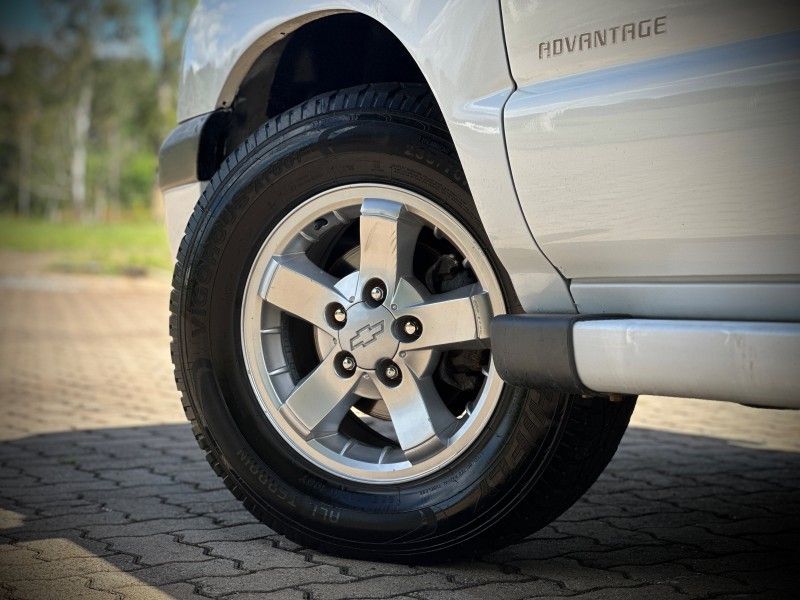 Chevrolet S10 ADVANTAGE 2.4 2009 NEUMANN VEÍCULOS ARROIO DO MEIO / Carros no Vale