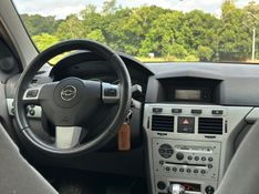 Chevrolet VECTRA ELEGANCE 2.0 2010 NEUMANN VEÍCULOS ARROIO DO MEIO / Carros no Vale