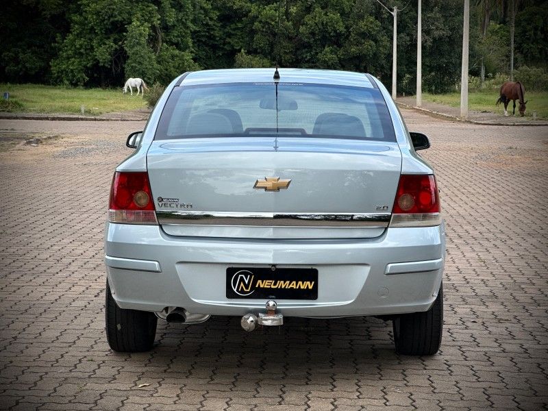 Chevrolet VECTRA ELEGANCE 2.0 2010 NEUMANN VEÍCULOS ARROIO DO MEIO / Carros no Vale