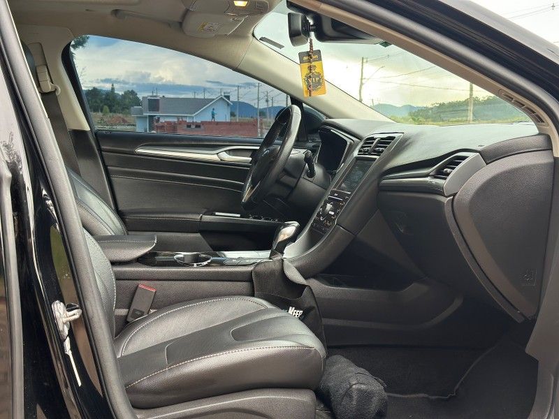 Ford FUSION TITANIUM HYBRID 2.0 2016 NEUMANN VEÍCULOS ARROIO DO MEIO / Carros no Vale