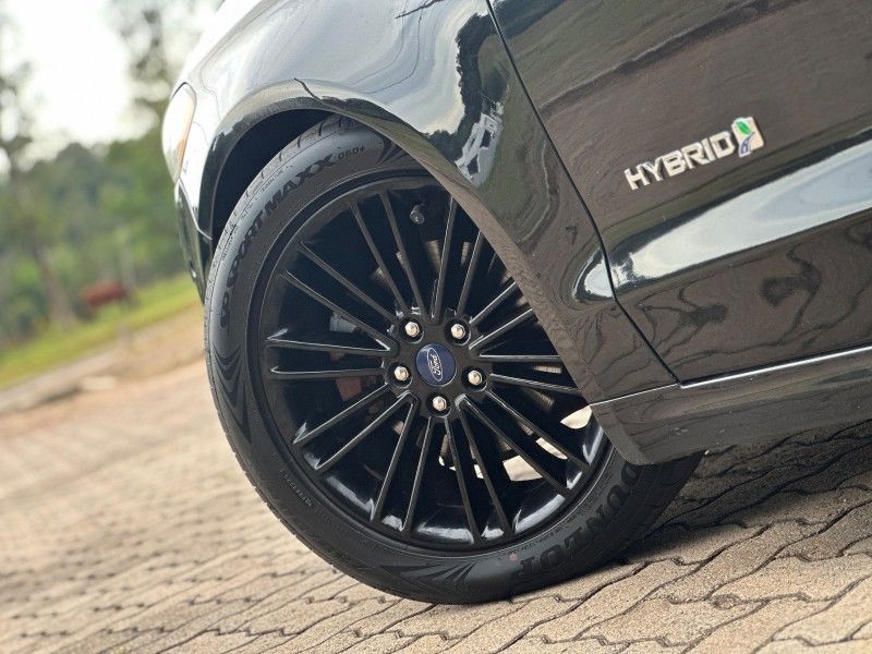 Ford FUSION TITANIUM HYBRID 2.0 2016 NEUMANN VEÍCULOS ARROIO DO MEIO / Carros no Vale