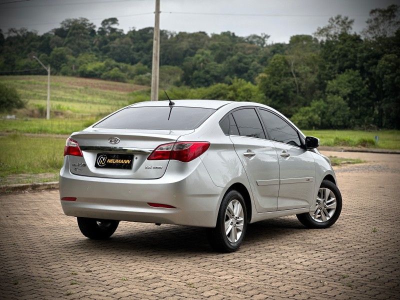 Hyundai HB20S PREMIUM 1.6 2014 NEUMANN VEÍCULOS ARROIO DO MEIO / Carros no Vale Hyundai HB20S PREMIUM 1.6 2014 NEUMANN VEÍCULOS ARROIO DO MEIO / Carros no Vale