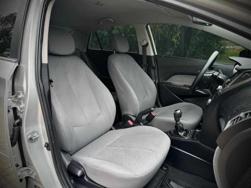 Hyundai HB20S PREMIUM 1.6 2014 NEUMANN VEÍCULOS ARROIO DO MEIO / Carros no Vale Hyundai HB20S PREMIUM 1.6 2014 NEUMANN VEÍCULOS ARROIO DO MEIO / Carros no Vale
