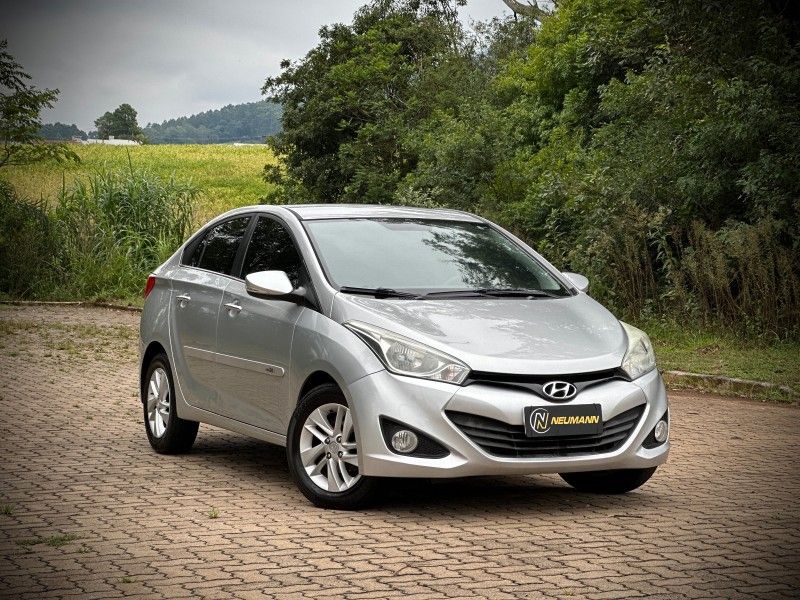Hyundai HB20S PREMIUM 1.6 2014 NEUMANN VEÍCULOS ARROIO DO MEIO / Carros no Vale Hyundai HB20S PREMIUM 1.6 2014 NEUMANN VEÍCULOS ARROIO DO MEIO / Carros no Vale
