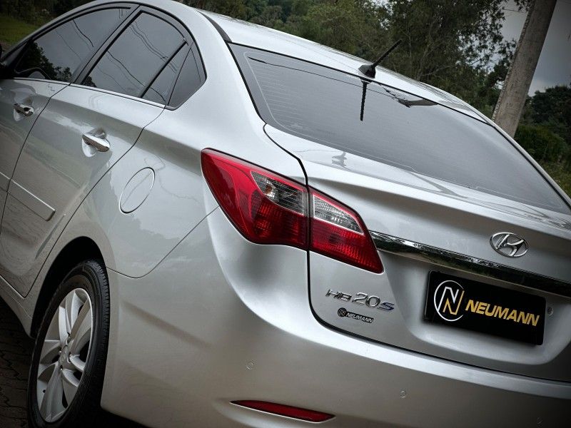 Hyundai HB20S PREMIUM 1.6 2014 NEUMANN VEÍCULOS ARROIO DO MEIO / Carros no Vale Hyundai HB20S PREMIUM 1.6 2014 NEUMANN VEÍCULOS ARROIO DO MEIO / Carros no Vale