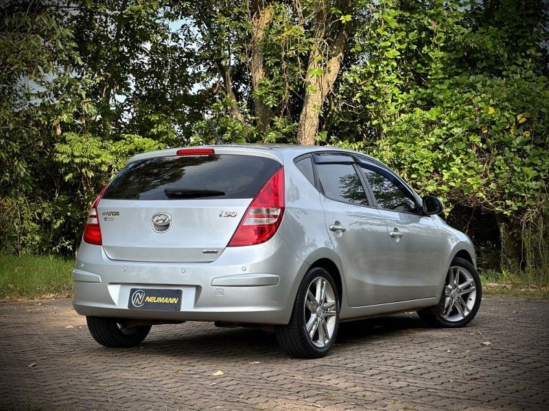 Hyundai I30 2.0 2010 NEUMANN VEÍCULOS ARROIO DO MEIO / Carros no Vale