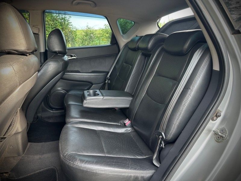 Hyundai I30 2.0 2010 NEUMANN VEÍCULOS ARROIO DO MEIO / Carros no Vale