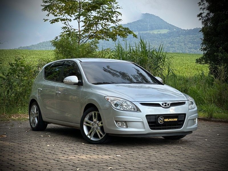 Hyundai I30 2.0 2010 NEUMANN VEÍCULOS ARROIO DO MEIO / Carros no Vale