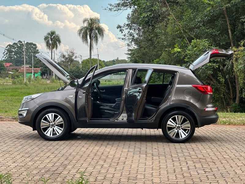 Kia SPORTAGE LX 2.0 2014 NEUMANN VEÍCULOS ARROIO DO MEIO / Carros no Vale