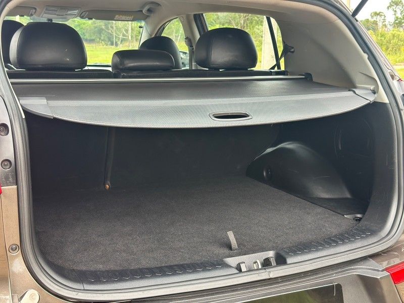 Kia SPORTAGE LX 2.0 2014 NEUMANN VEÍCULOS ARROIO DO MEIO / Carros no Vale