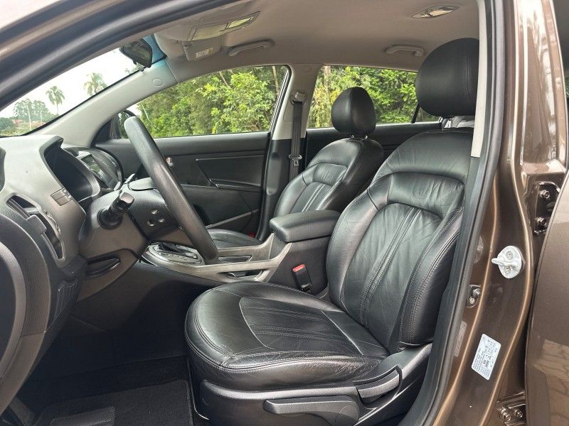 Kia SPORTAGE LX 2.0 2014 NEUMANN VEÍCULOS ARROIO DO MEIO / Carros no Vale