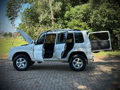 Mitsubishi PAJERO TR4 2.0 2009 NEUMANN VEÍCULOS ARROIO DO MEIO / Carros no Vale