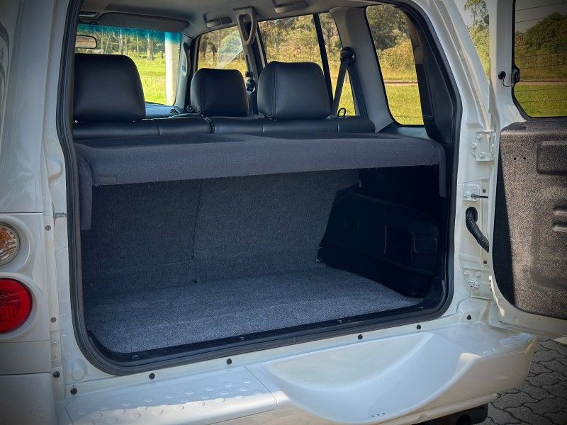 Mitsubishi PAJERO TR4 2.0 2009 NEUMANN VEÍCULOS ARROIO DO MEIO / Carros no Vale