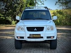 Mitsubishi PAJERO TR4 2.0 2009 NEUMANN VEÍCULOS ARROIO DO MEIO / Carros no Vale
