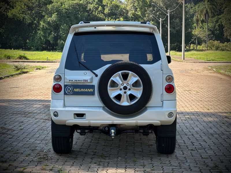 Mitsubishi PAJERO TR4 2.0 2009 NEUMANN VEÍCULOS ARROIO DO MEIO / Carros no Vale