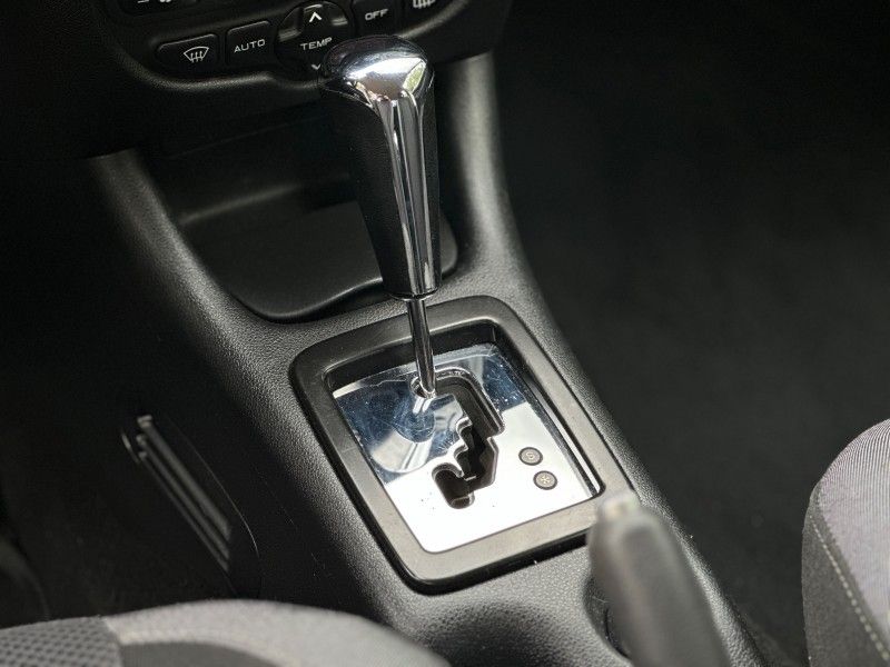 Peugeot 207 XS 1.6 2011 NEUMANN VEÍCULOS ARROIO DO MEIO / Carros no Vale Peugeot 207 XS 1.6 2011 NEUMANN VEÍCULOS ARROIO DO MEIO / Carros no Vale