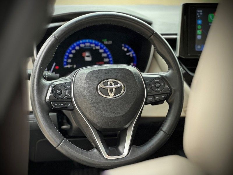 Toyota COROLLA ALTIS 2.0 2023 NEUMANN VEÍCULOS ARROIO DO MEIO / Carros no Vale