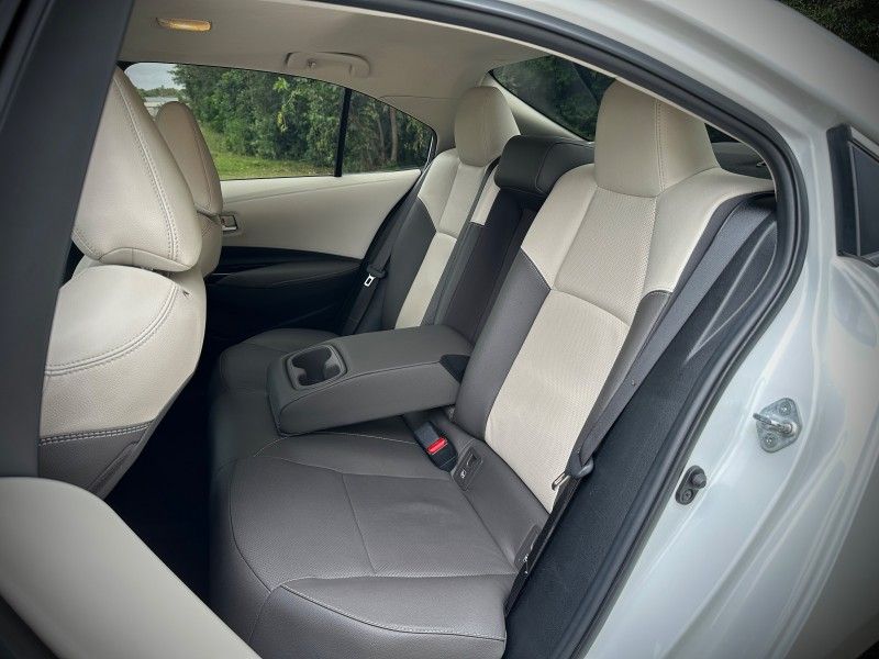 Toyota COROLLA ALTIS 2.0 2023 NEUMANN VEÍCULOS ARROIO DO MEIO / Carros no Vale