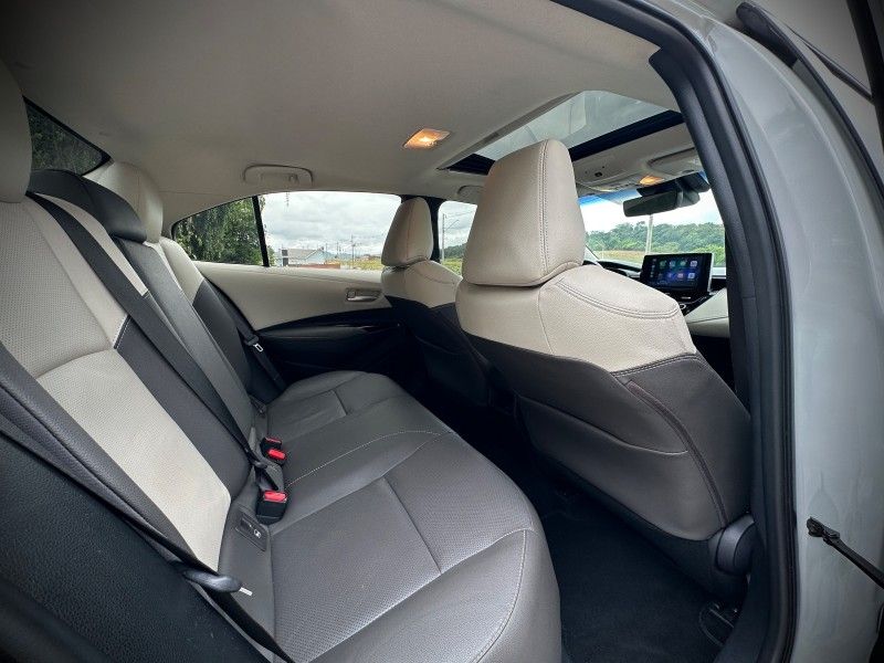Toyota COROLLA ALTIS 2.0 2023 NEUMANN VEÍCULOS ARROIO DO MEIO / Carros no Vale