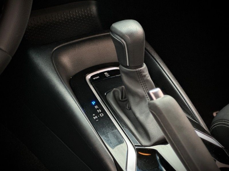 Toyota COROLLA XEi 2.0 2020 NEUMANN VEÍCULOS ARROIO DO MEIO / Carros no Vale