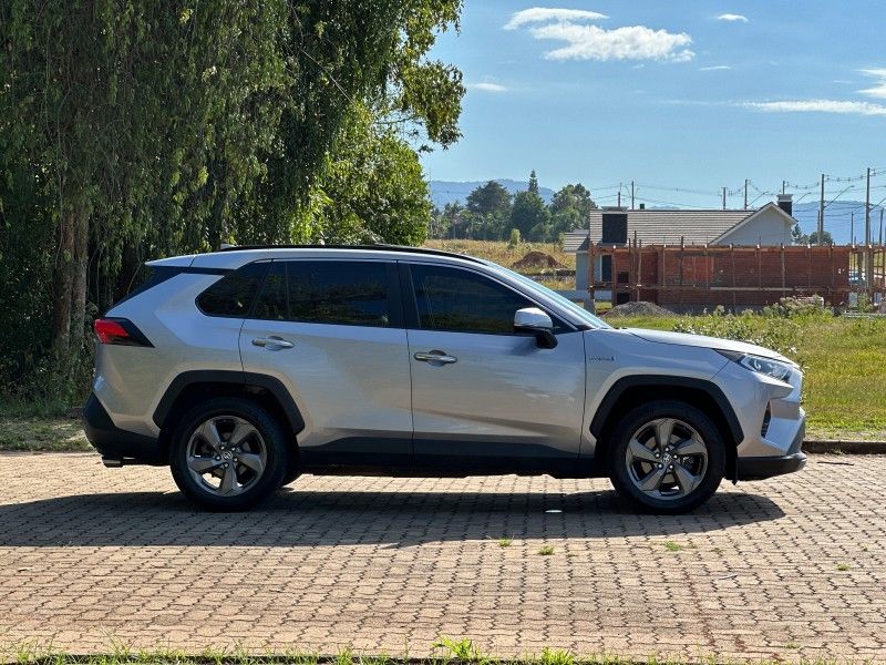 Toyota RAV 2.5 S HYBRID CONNECT 4X4 2019 NEUMANN VEÍCULOS ARROIO DO MEIO / Carros no Vale