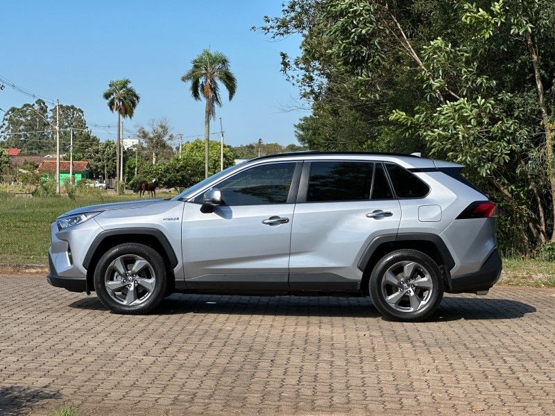 Toyota RAV 2.5 S HYBRID CONNECT 4X4 2019 NEUMANN VEÍCULOS ARROIO DO MEIO / Carros no Vale