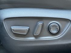 Toyota RAV 2.5 S HYBRID CONNECT 4X4 2019 NEUMANN VEÍCULOS ARROIO DO MEIO / Carros no Vale