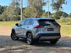 Toyota RAV 2.5 S HYBRID CONNECT 4X4 2019 NEUMANN VEÍCULOS ARROIO DO MEIO / Carros no Vale