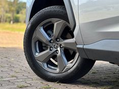 Toyota RAV 2.5 S HYBRID CONNECT 4X4 2019 NEUMANN VEÍCULOS ARROIO DO MEIO / Carros no Vale