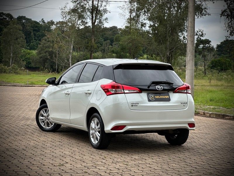 Toyota YARIS XL PLUS TECH 1.3 CVT 2019 NEUMANN VEÍCULOS ARROIO DO MEIO / Carros no Vale