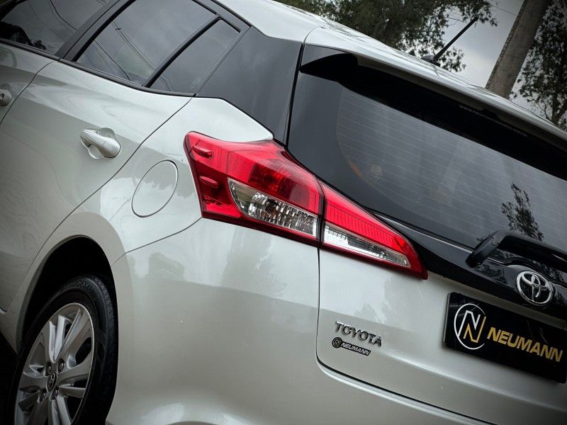 Toyota YARIS XL PLUS TECH 1.3 CVT 2019 NEUMANN VEÍCULOS ARROIO DO MEIO / Carros no Vale