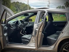 Toyota YARIS XLS CONNECT 1.5 2020 NEUMANN VEÍCULOS ARROIO DO MEIO / Carros no Vale