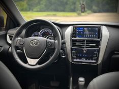 Toyota YARIS XLS CONNECT 1.5 2020 NEUMANN VEÍCULOS ARROIO DO MEIO / Carros no Vale