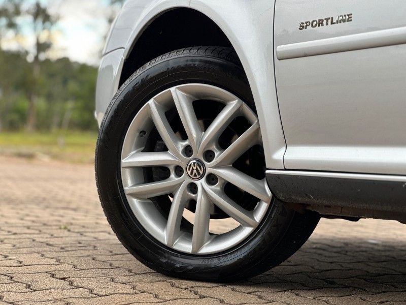 Volkswagen GOLF SPORTLINE 1.6 2010 NEUMANN VEÍCULOS ARROIO DO MEIO / Carros no Vale