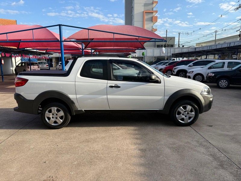 Fiat STRADA C.DUPLA WORKING 1.4 8V 2016 FERREIRA VEÍCULOS VENÂNCIO AIRES / Carros no Vale