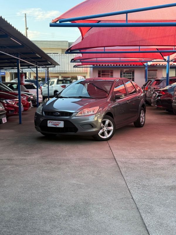 Ford FOCUS 2.0 L 2009 FERREIRA VEÍCULOS VENÂNCIO AIRES / Carros no Vale