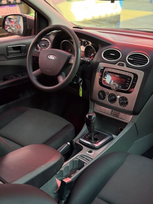 Ford FOCUS 2.0 L 2009 FERREIRA VEÍCULOS VENÂNCIO AIRES / Carros no Vale