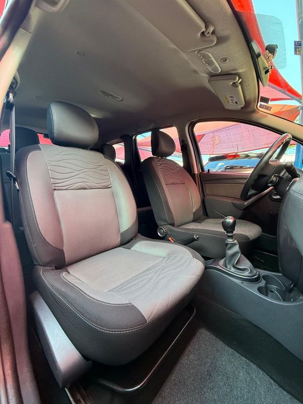 Renault DUSTER TECH ROAD 2.0 2014 FERREIRA VEÍCULOS VENÂNCIO AIRES / Carros no Vale