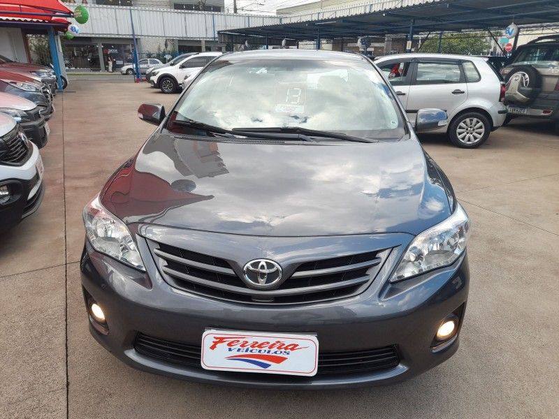 Toyota COROLLA XEi 2.0 2013 FERREIRA VEÍCULOS VENÂNCIO AIRES / Carros no Vale
