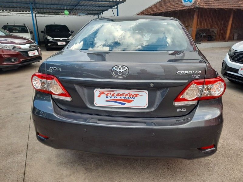 Toyota COROLLA XEi 2.0 2013 FERREIRA VEÍCULOS VENÂNCIO AIRES / Carros no Vale