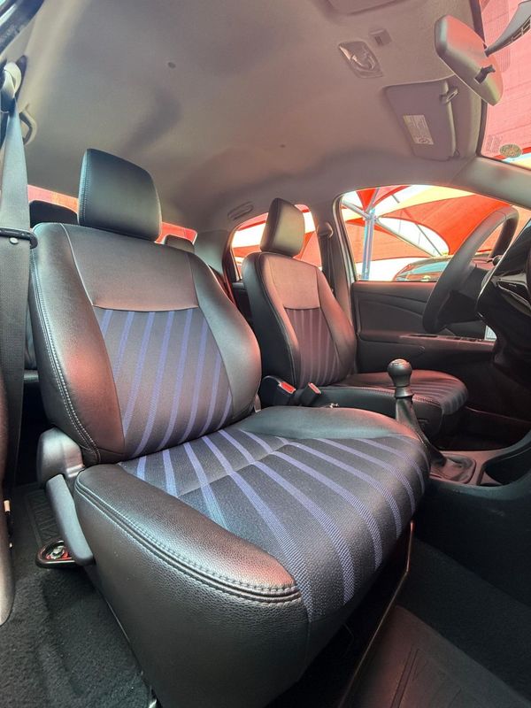 Toyota ETIOS SEDAN XS 1.5 2016 FERREIRA VEÍCULOS VENÂNCIO AIRES / Carros no Vale