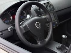 Volkswagen POLO SEDAN COMFORTLINE 1.6 8V 2009 FERREIRA VEÍCULOS VENÂNCIO AIRES / Carros no Vale