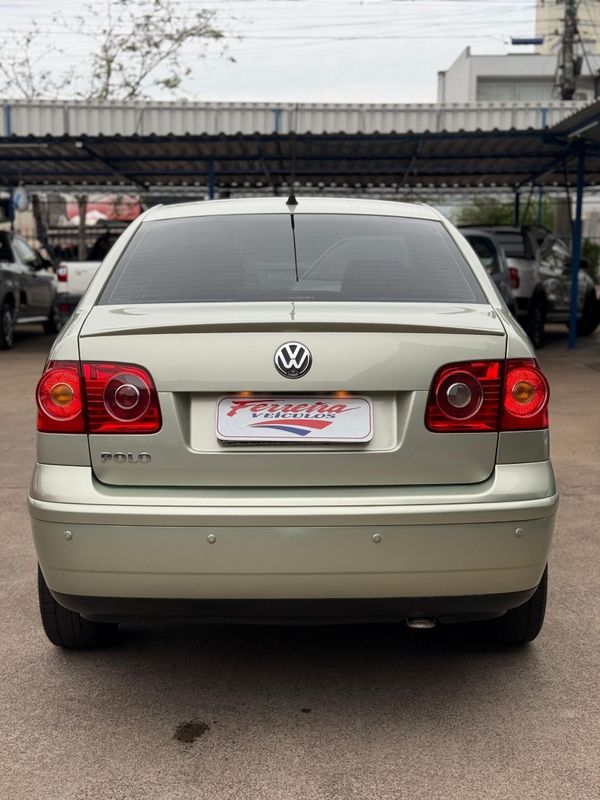 Volkswagen POLO SEDAN COMFORTLINE 1.6 8V 2009 FERREIRA VEÍCULOS VENÂNCIO AIRES / Carros no Vale