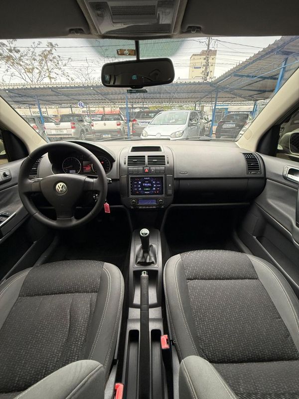 Volkswagen POLO SEDAN COMFORTLINE 1.6 8V 2009 FERREIRA VEÍCULOS VENÂNCIO AIRES / Carros no Vale