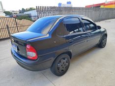 CHEVROLET CLASSIC 1.0 MPFI LIFE 8V 2010/2010 HUBNER MULTIMARCAS FARROUPILHA / Carros no Vale